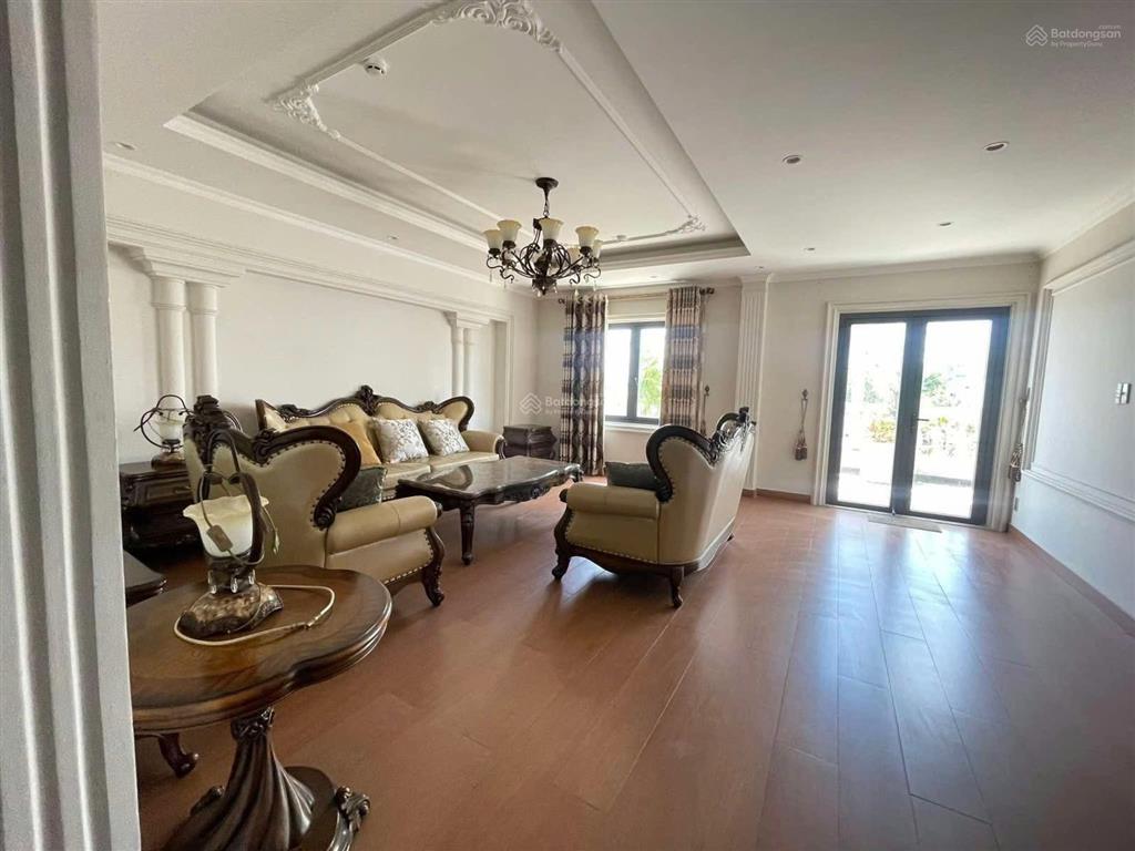 Tòa nhà văn phòng sư vạn hạnh, p12, quận 10  69 tỷ  215m2