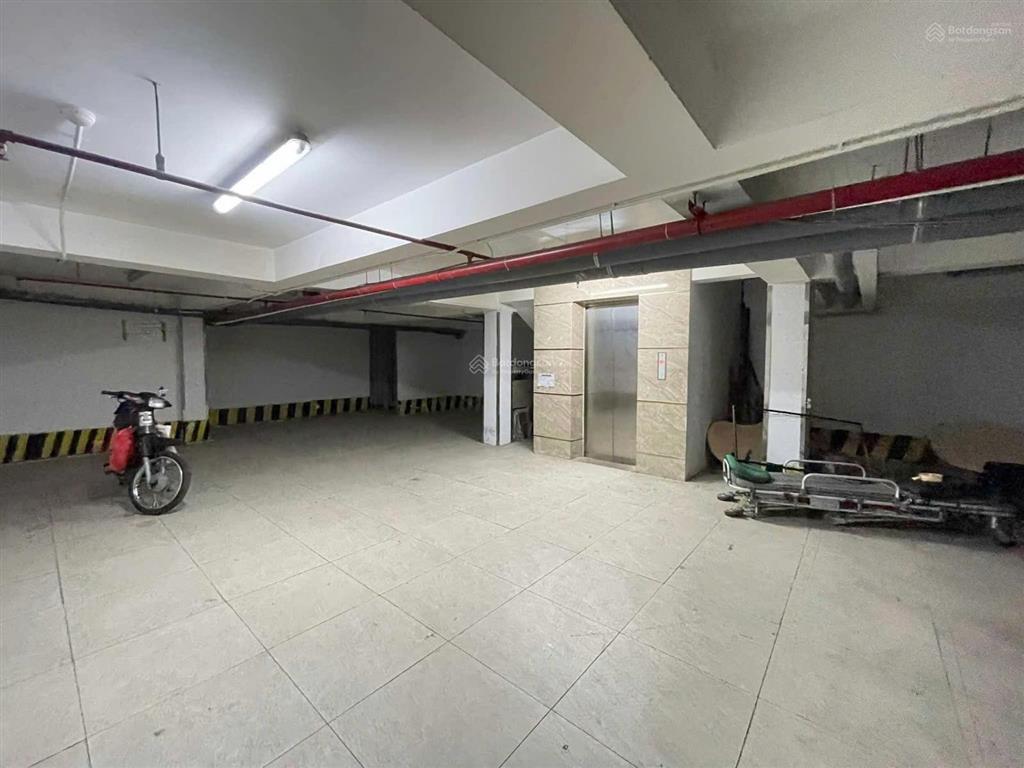 Tòa nhà văn phòng sư vạn hạnh, p12, quận 10  69 tỷ  215m2