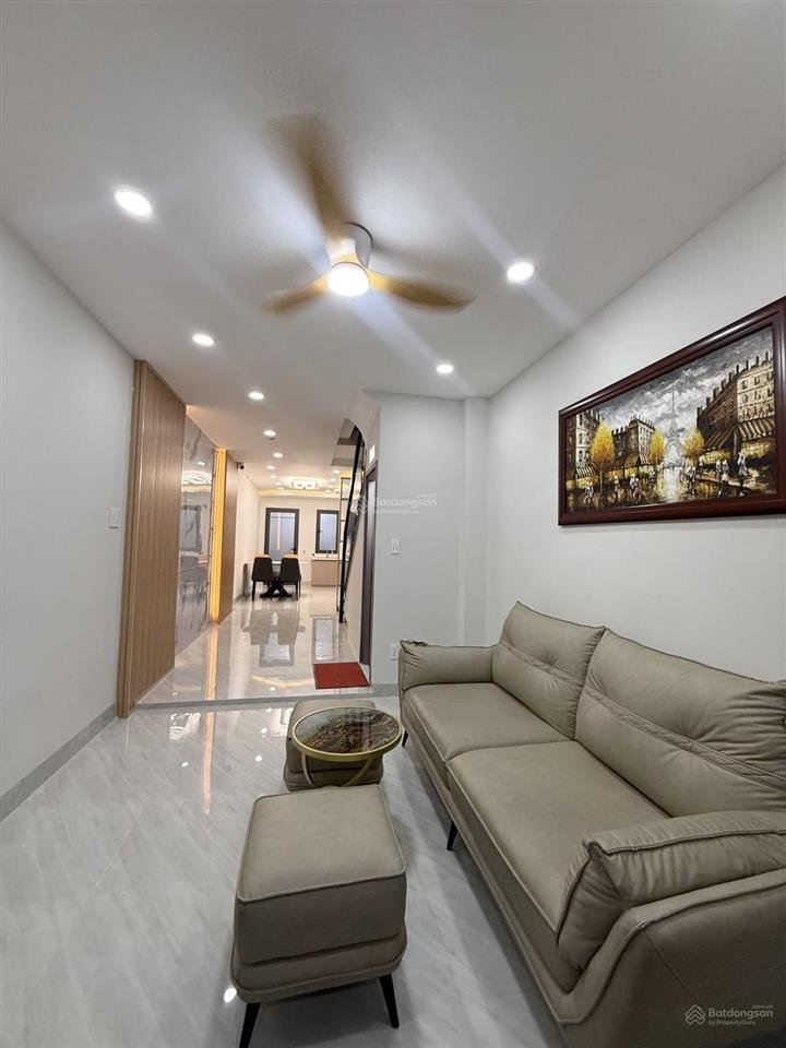 Nhà mặt tiền  phùng văn cung, phú nhuận 10.9 tỷ  39m2