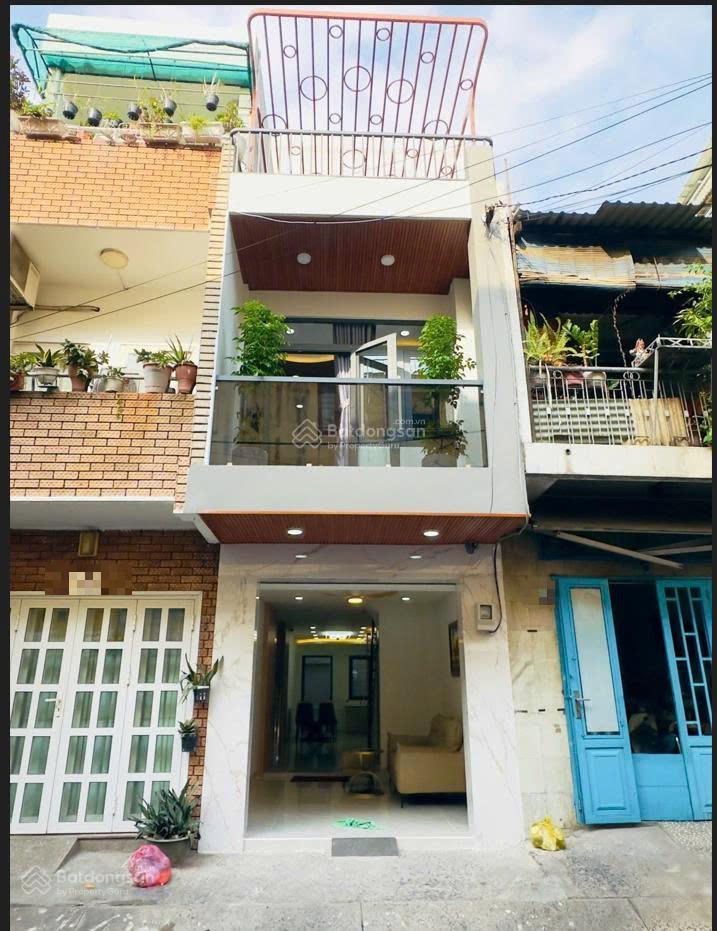 Nhà mặt tiền  phùng văn cung, phú nhuận 10.9 tỷ  39m2