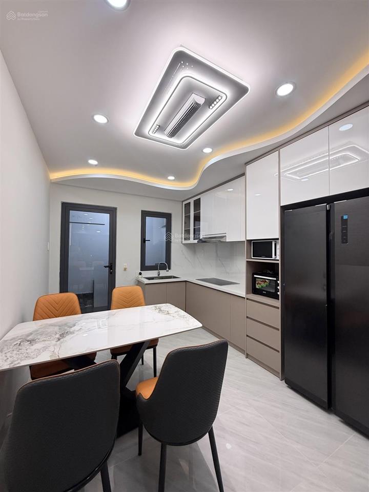 Nhà mặt tiền  phùng văn cung, phú nhuận 10.9 tỷ  39m2