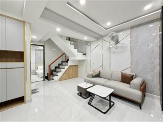 Nhà đoàn thị điểm, p1, quận phú nhuận  giáp quận 1  8.58 tỷ  43m2