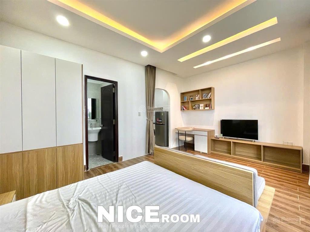 Căn hộ 1pn tách bếp, ban công view bờ kè nguyễn bỉnh khiêm q1