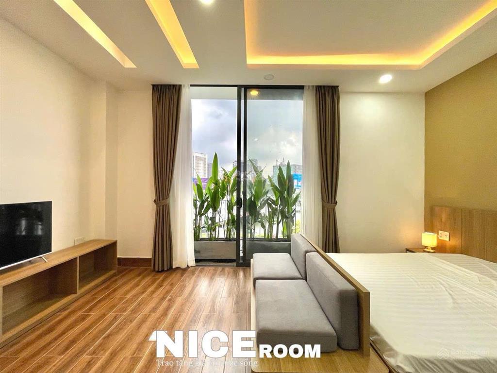 Căn hộ 1pn tách bếp, ban công view bờ kè nguyễn bỉnh khiêm q1