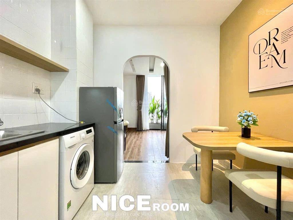 Căn hộ 1pn tách bếp, ban công view bờ kè nguyễn bỉnh khiêm q1
