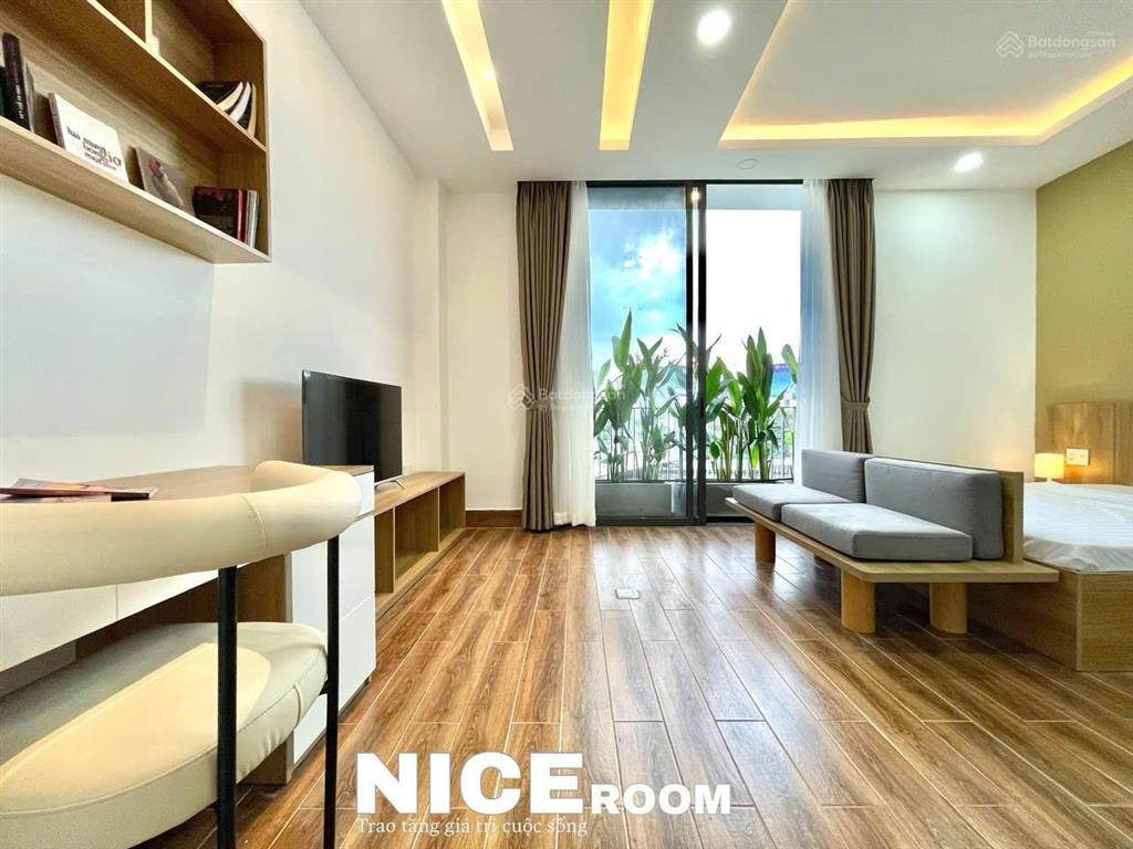 Căn hộ 1pn tách bếp, ban công view bờ kè nguyễn bỉnh khiêm q1
