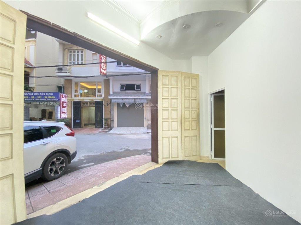 Chính chủ trống sàn văn phòng 30m2 ô tô tránh trung tâm cầu giấy chỉ 5 triệu