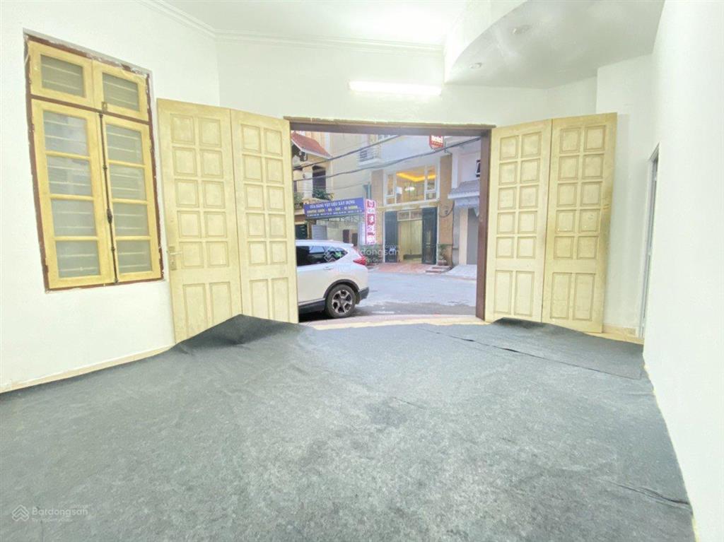 Chính chủ trống sàn văn phòng 30m2 ô tô tránh trung tâm cầu giấy chỉ 5 triệu