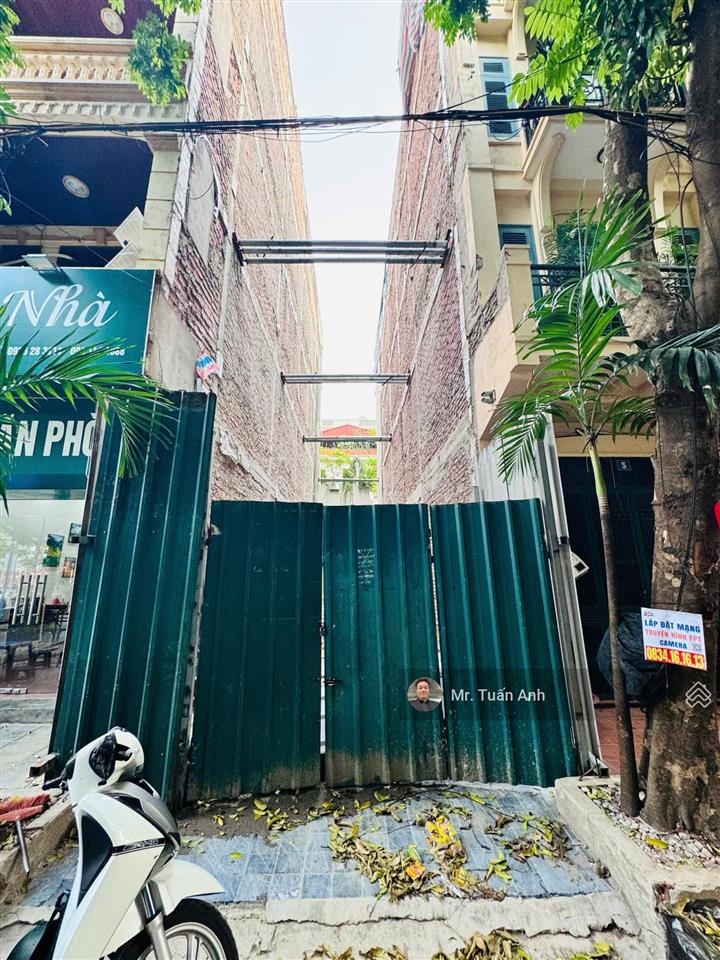 Vị trí mặt phố vũ phạm hàmgiá mặt ngõ bán 83m2 đất thổ cư. ô tô tránh. vỉa hè. 2 thoáng.chỉ 33 tỷ