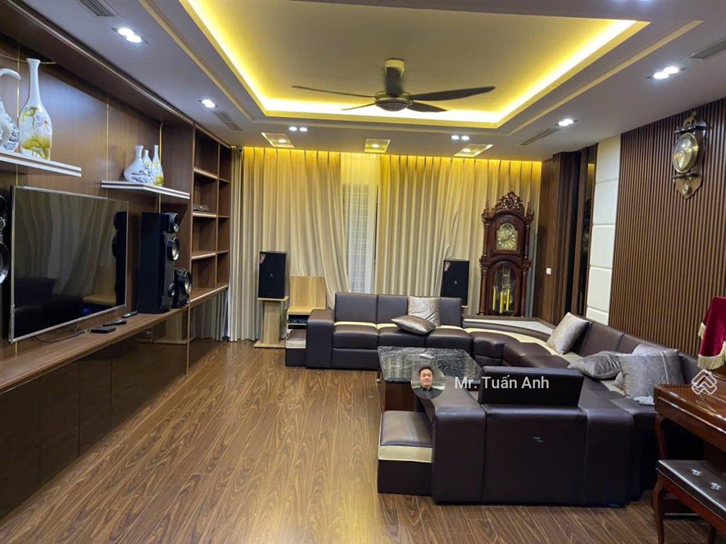 Nhà phân lô mạc thái tổ. dt 61m*7 tầng thang máy. ô tô tránh. ở và kdoanh. nội thất hiện đại. 28 tỷ