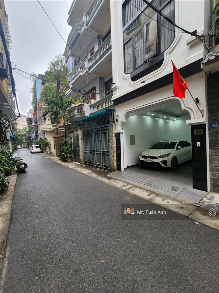 Bán nhà phân lô 7 tầng thang máy nội thất xịn ngõ 193 trung kính, cầu giấy. ô tô tránh. 2 thoáng.