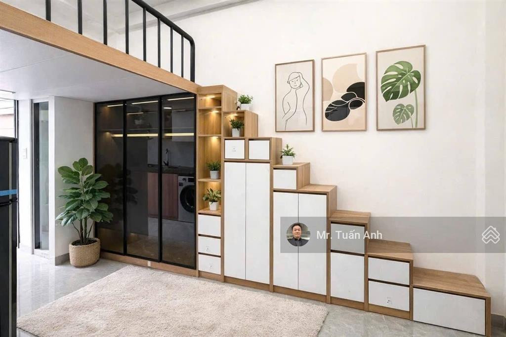 Hiếm toà căn hộ dịch vụ cầu giấy  lô góc. dt 90m2*7 thang máy*mt 6m22 phòng doanh thu 1,3 tỷ/năm