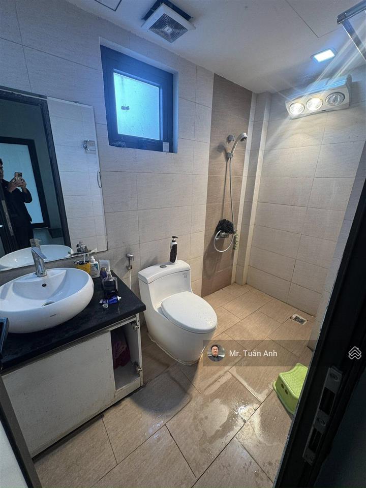 Gía đâù tưchỉ 32 tỷ có nhà phân lô 6 tầng, dt 108m, gara 2 ô tô, 2 thoáng tại mạc thái tổ,cầu giấy