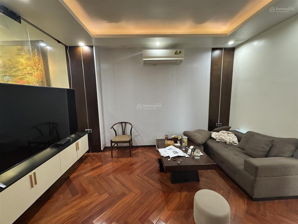 Bán nhà mặt phố ngõ huyện phố lý quốc sư, dtmb 190m2, mặt tiền 10m. giá 175 tỷ. sđt 0906 296 ***