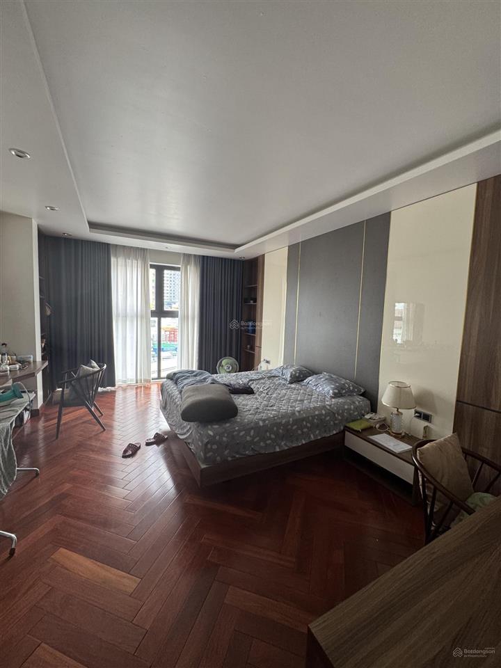 Bán nhà mặt phố trần xuân soạn, dtmb 175m2, mặt tiền 6m, 5 tầng. giá 100 tỷ, 1 mặt phố + 1 mặt ngõ.