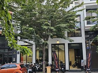 Bán nhà mặt phố tại phạm văn ngôn, giá ưu đãi 56 tỷ, 138m2, đang cho thuê 65tr/tháng