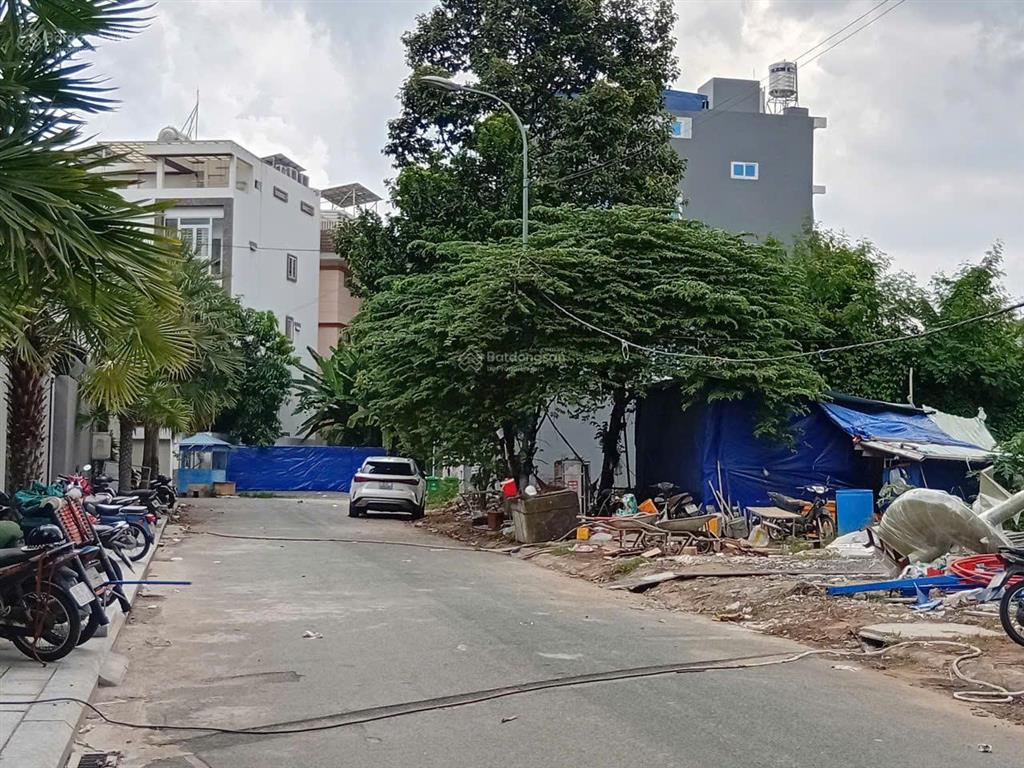 Bán đất biệt thự kdc huy hoàng  trung tâm hành chính quận 2, diện tích 15 x 19m. giá 58 tỷ