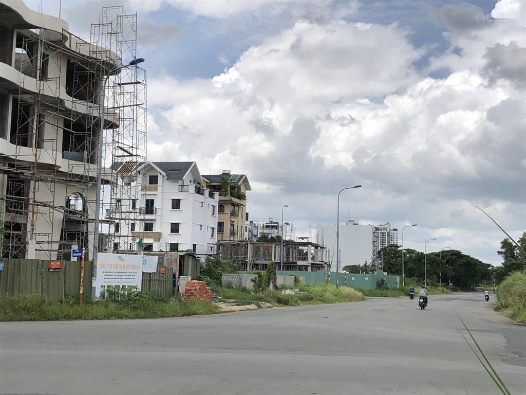 Bán đất biệt thự cao cấp kdc huy hoàng gần đảo kim cương thạnh mỹ lợi. dt 290m2 (hầm + 6 tầng)