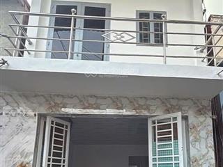 Nhà bán dt 4x18m, 1 lầu. 3 phòng ngủ 2 toilet pháp lý kê khai thông tin nhà đất. có thuế riêng