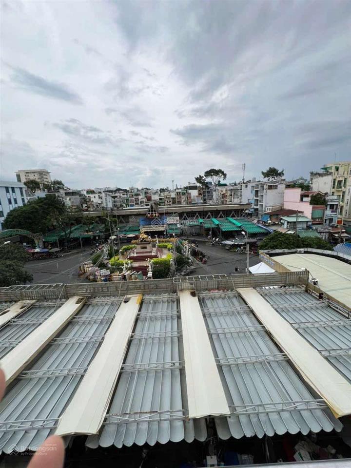 Bán nhà mặt tiền nguyễn lâm p6 q10 5pn. 4wc nhà mới cứng vô ở và kinh doanh liền. giá rẻ nhất kv