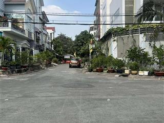 Bán lô đất mặt tiền đẹp tuyệt, xã bình hưng 372m2 full thổ cư đất nở hậu rất đẹp,cách q5 chỉ 5 p.