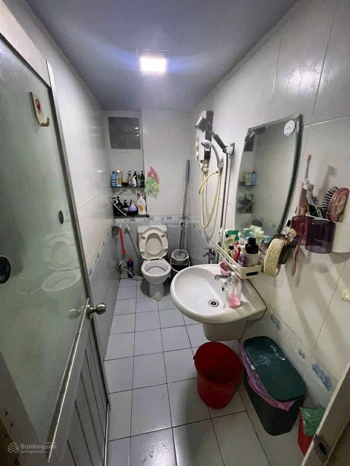 Bán nhà đường lý thái tổ p10 q10 4pn 3wckhu vực víp, đường 10mnhộn nhịp ngày đêm kinh doanh đn