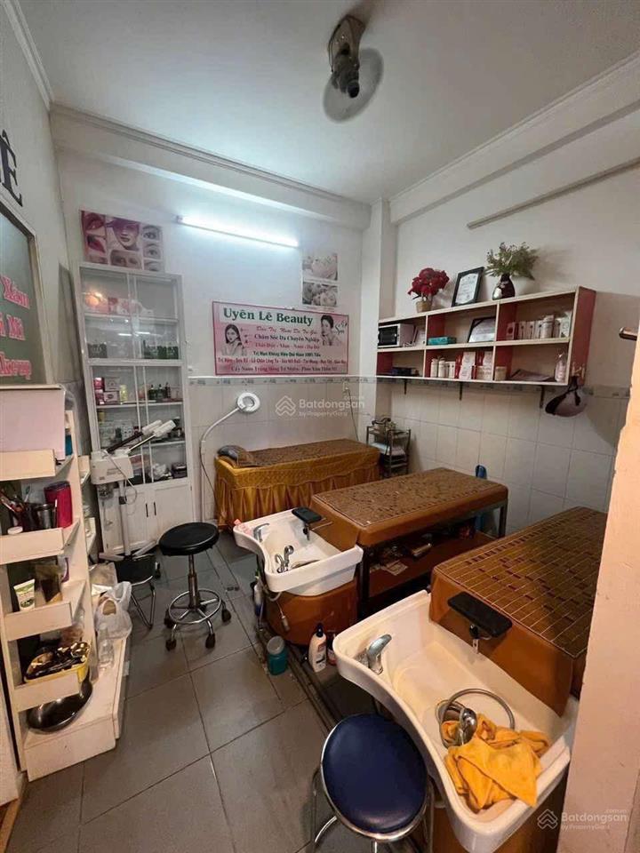 Bán nhà đường lý thái tổ p10 q10 4pn 3wckhu vực víp, đường 10mnhộn nhịp ngày đêm kinh doanh đn