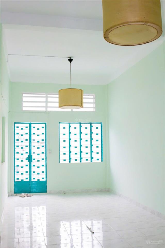 Bán nhà chính chủ 2 mặt tiền,đã chia làm 2 căn. đường tôn thất hiệp 70m2, đang cho thuê 30tr1/th