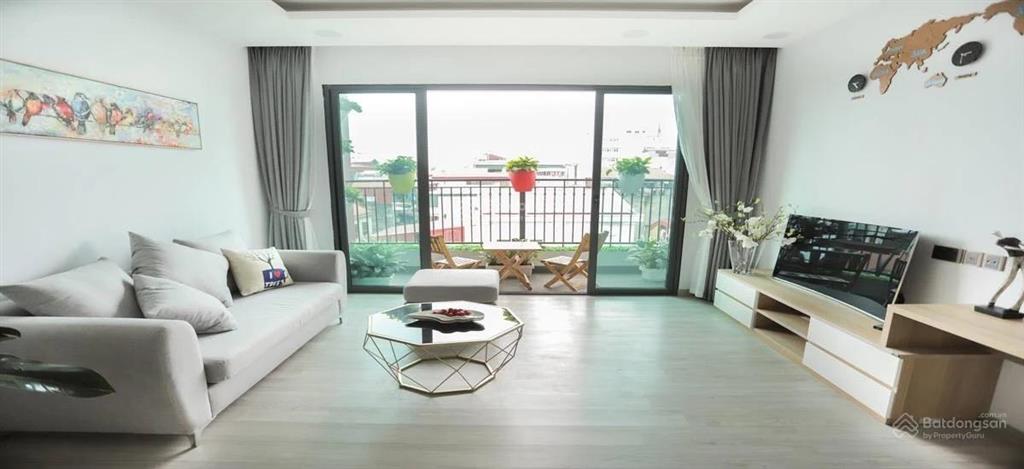 Chính chủ cần bán gấp chcc one 18 ngọc lâm, 104m2, 3pn, full nội thất, tầng trung