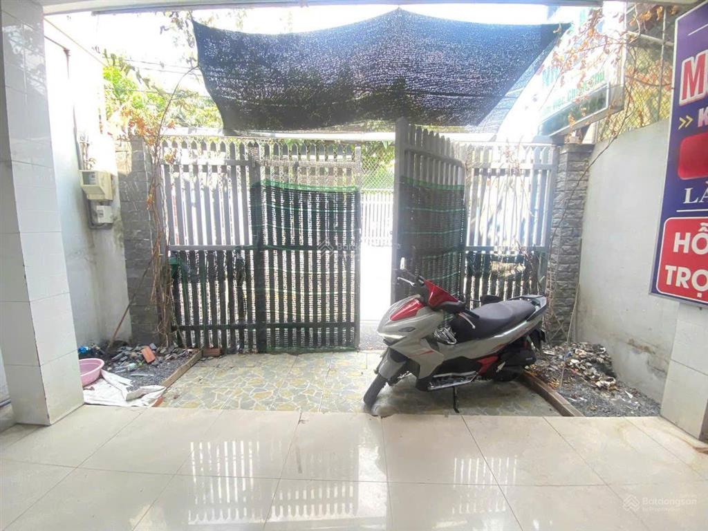 Bán nhà mặt tiền kinh doanh, q9, 7 tỷ, 80m2 vị trí bao đẹp