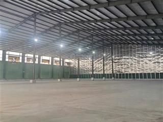 Rẽ chưa từng có .nhà xưởng cho thuê 2000m2 kcn đức hòa chỉ 90 triệu /tháng .