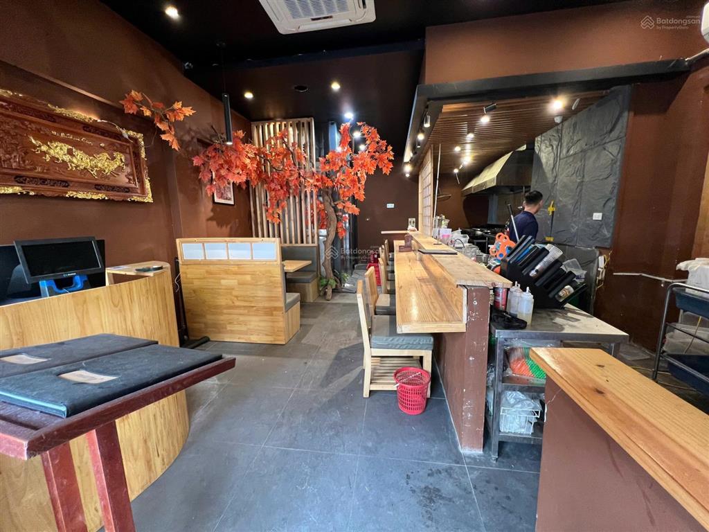 Cho thuê mặt bằng kinh doanh phố  xuân đỉnh mặt tiền 9m diện tích 160m2 giá chỉ 30 triệu/tháng