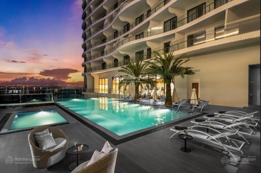 Bán nhanh căn duplex vip citadines giá 2,5 tỉ góc view trực diện vịnh hạ long.  0366 013 ***