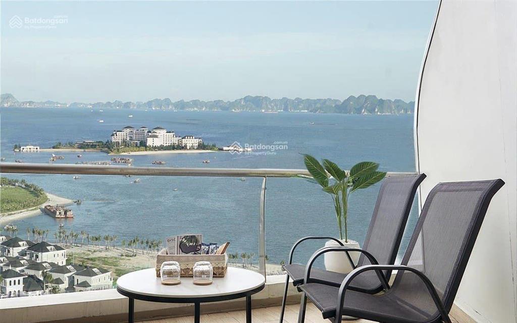 Bán nhanh căn duplex vip citadines giá 2,5 tỉ góc view trực diện vịnh hạ long.  0366 013 ***