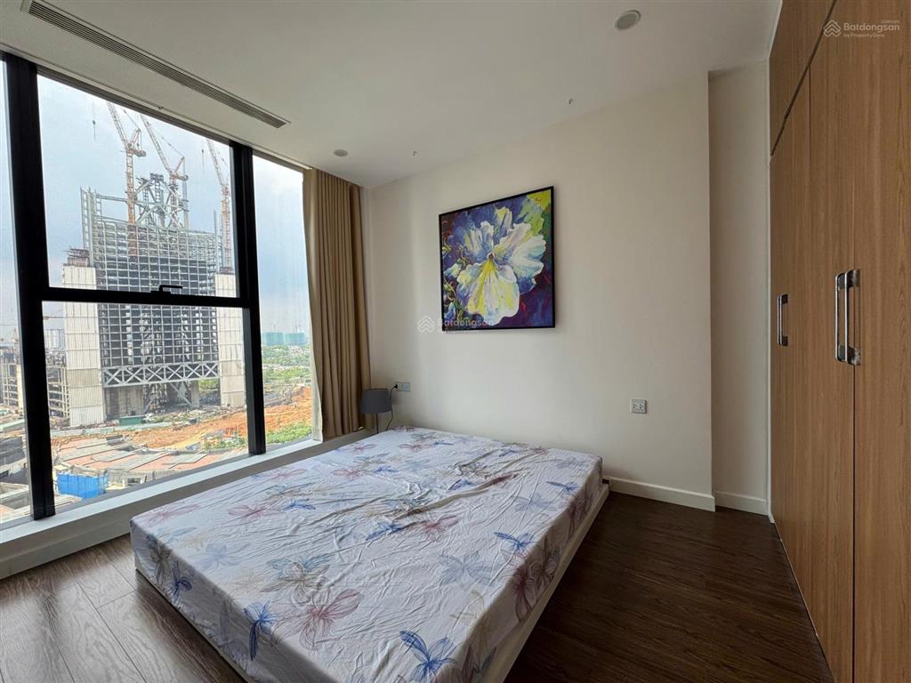 Cho thuê giá 23tr/tháng có tt căn hộ sunshine city kđt ciputra96,2m2, 3 ngủ full nội thất