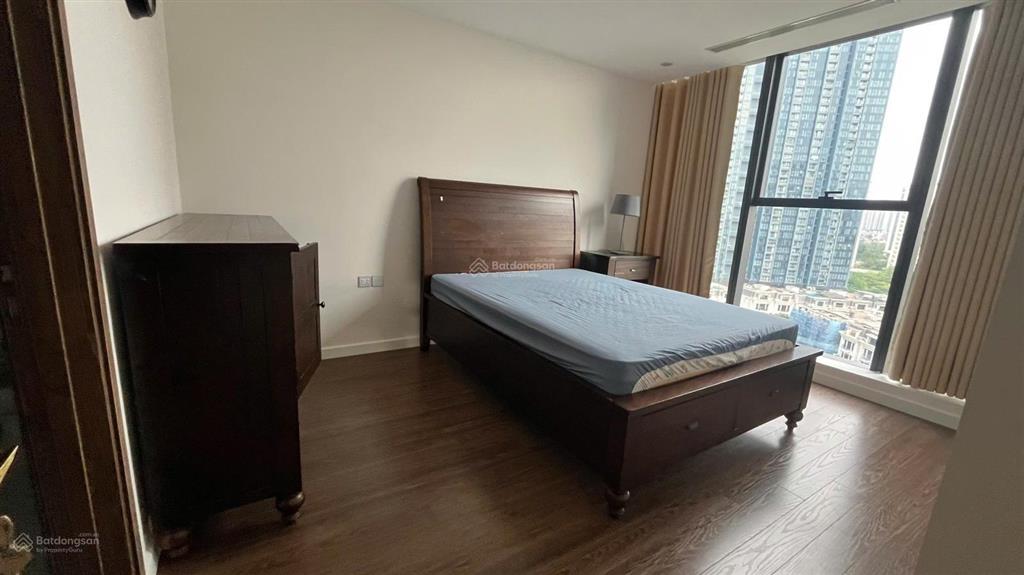 Cho thuê giá 23tr/tháng có tt căn hộ sunshine city kđt ciputra96,2m2, 3 ngủ full nội thất