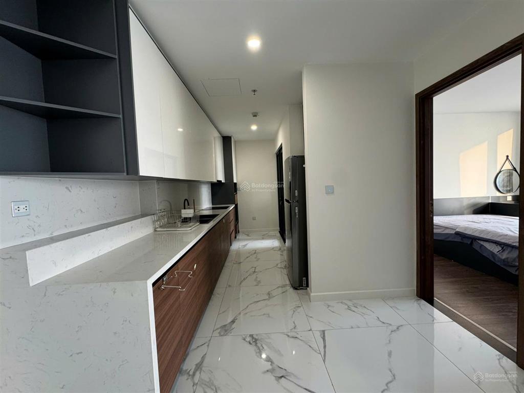 Cho thuê căn hộ sunshine city kđt ciputra  104m2, 3 ngủ, 2wc, giá 27 tr/tháng có thương lượng