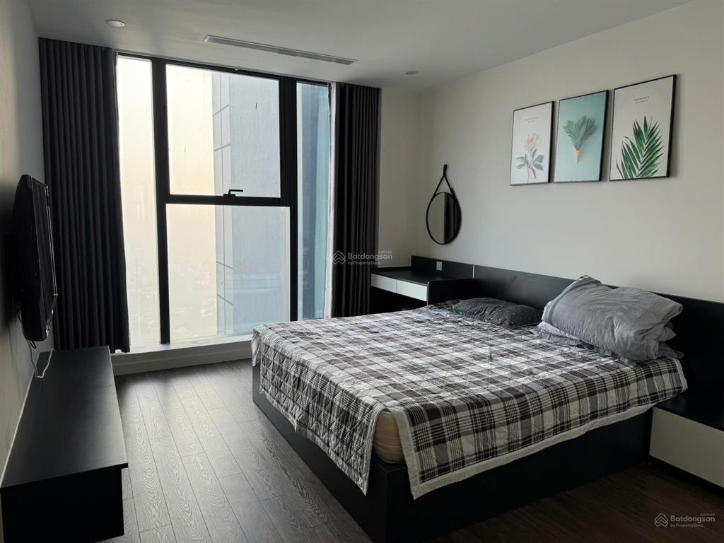 Cho thuê căn hộ sunshine city kđt ciputra  104m2, 3 ngủ, 2wc, giá 27 tr/tháng có thương lượng
