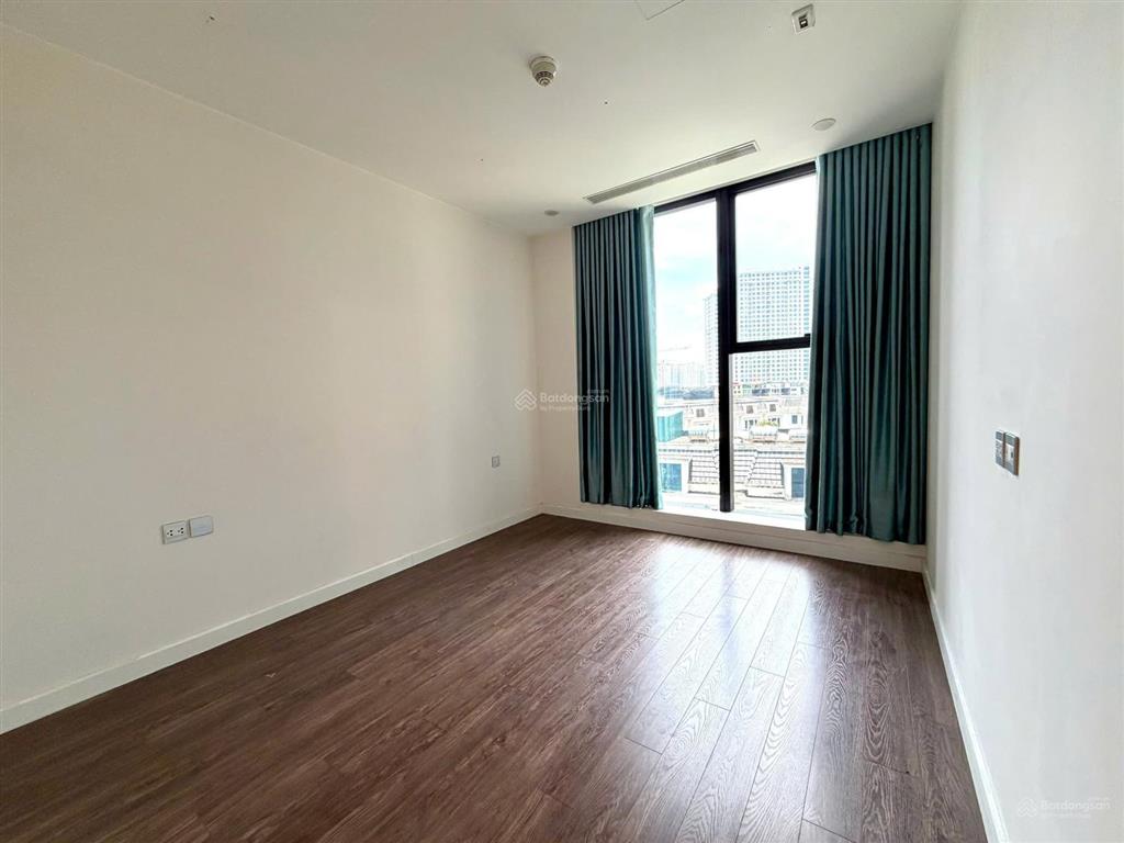 Cho thuê căn hộ sunshine city kđt ciputra  90m2, 2 ngủ + 1 đa năng, giá 20tr/tháng có thương lượng