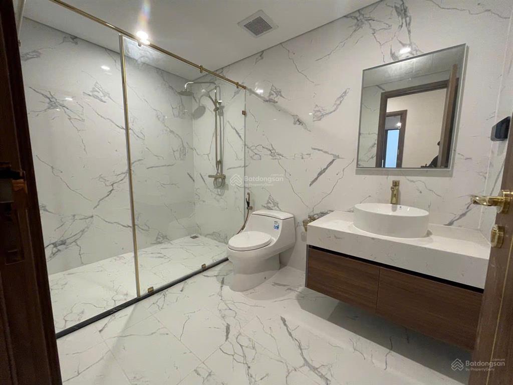 Cho thuê căn hộ sunshine city kđt ciputra  106m2, 3 ngủ 2wc + 1, giá 26 tr/tháng, thương lượng