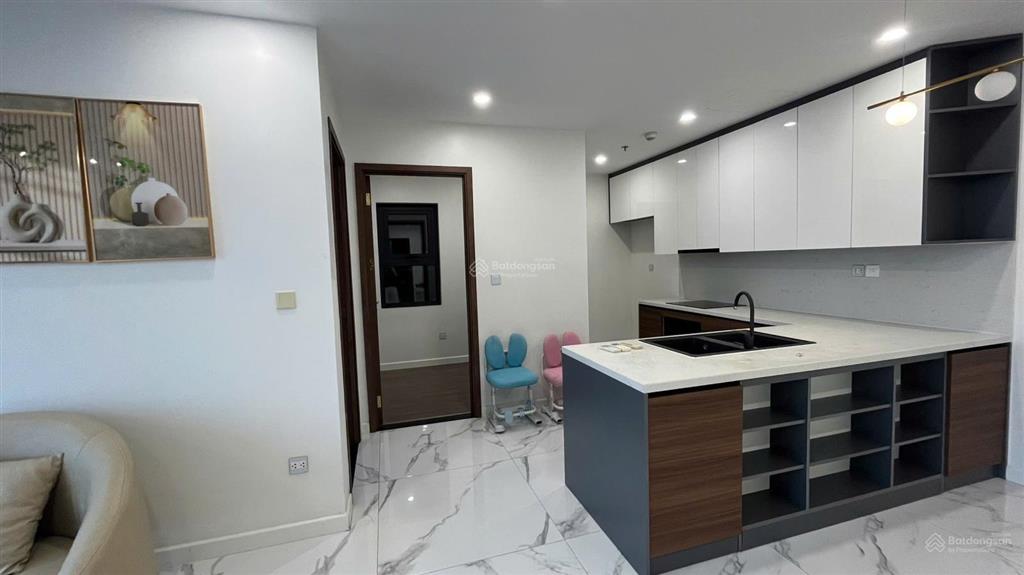 Cho thuê căn hộ sunshine city kđt ciputra  86m2, 2 ngủ + 1 đa năng, giá 20,5tr/tháng, thương lượng