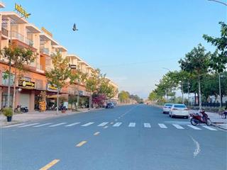 Bán nhà 1trệt 3lầu mặt tiền siêu thị go trà vinh