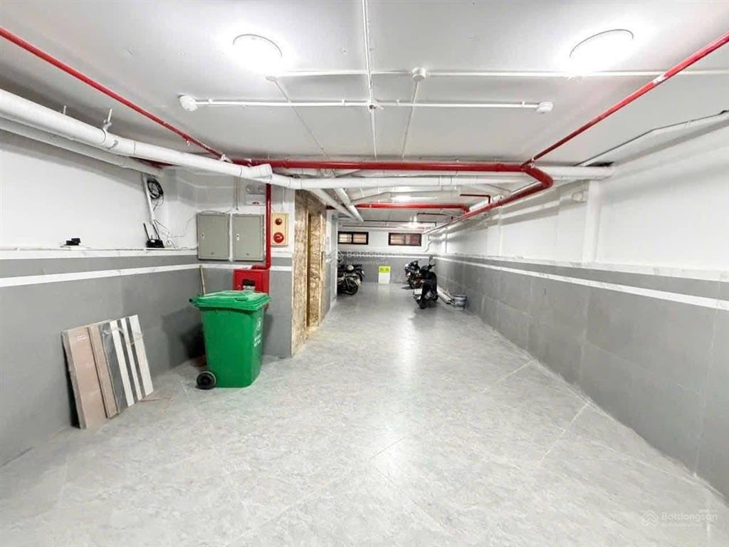 Bán tòa căn hộ dịch vụ thụy khuê ba đình  83m2  8 tầng  dòng tiền 2 tỷ/năm, view hồ tây  ngõ 3m