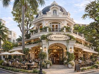 Cho thuê biệt thự căn góc 2 mặt tiền thảo điền sân vườn rộng phù hợp thương hiệu cafe