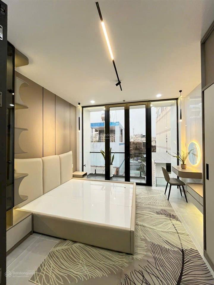 Nhà đẹp 5 tầng, mới 100%, dt (4 x 12m) full nội thất, có thang máy. giá 8,7 tỷ