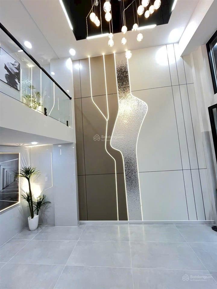 Nhà đẹp 5 tầng, mới 100%, dt (4 x 12m) full nội thất, có thang máy. giá 8,7 tỷ