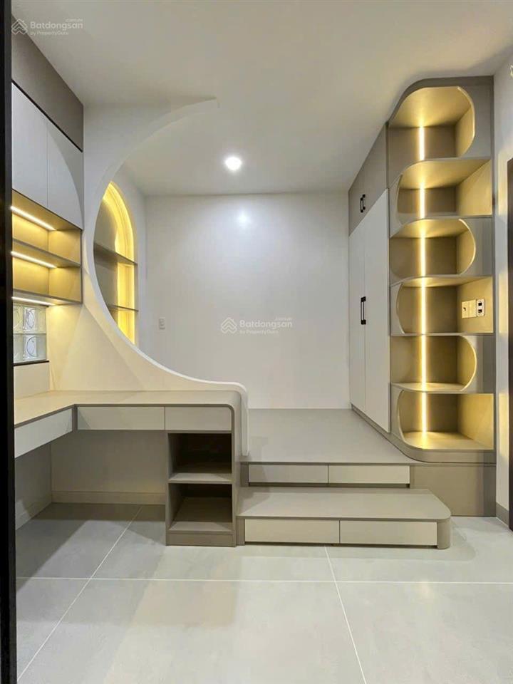 Nhà đẹp 5 tầng, mới 100%, dt (4 x 12m) full nội thất, có thang máy. giá 8,7 tỷ