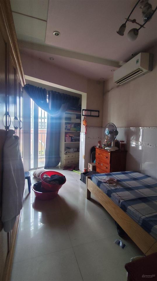 Nhà 4 tầng , sát mặt tiền xe hơi đỗ cửa ( đầm sen ) quận 11 [ 7 x 10m ] cn 70m2 ,