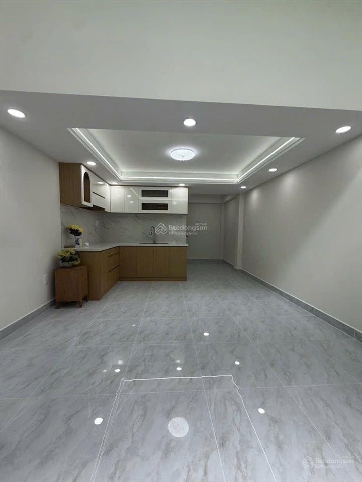 Nhà 5 tầng mới (lạc long quân q11) giá 6 tỷ 980 tl. dọn vào ở liền