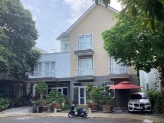 Biệt thự đơn lập sân vườn siêu rộng thoáng mát 216m2 giá chỉ 115tr/m2